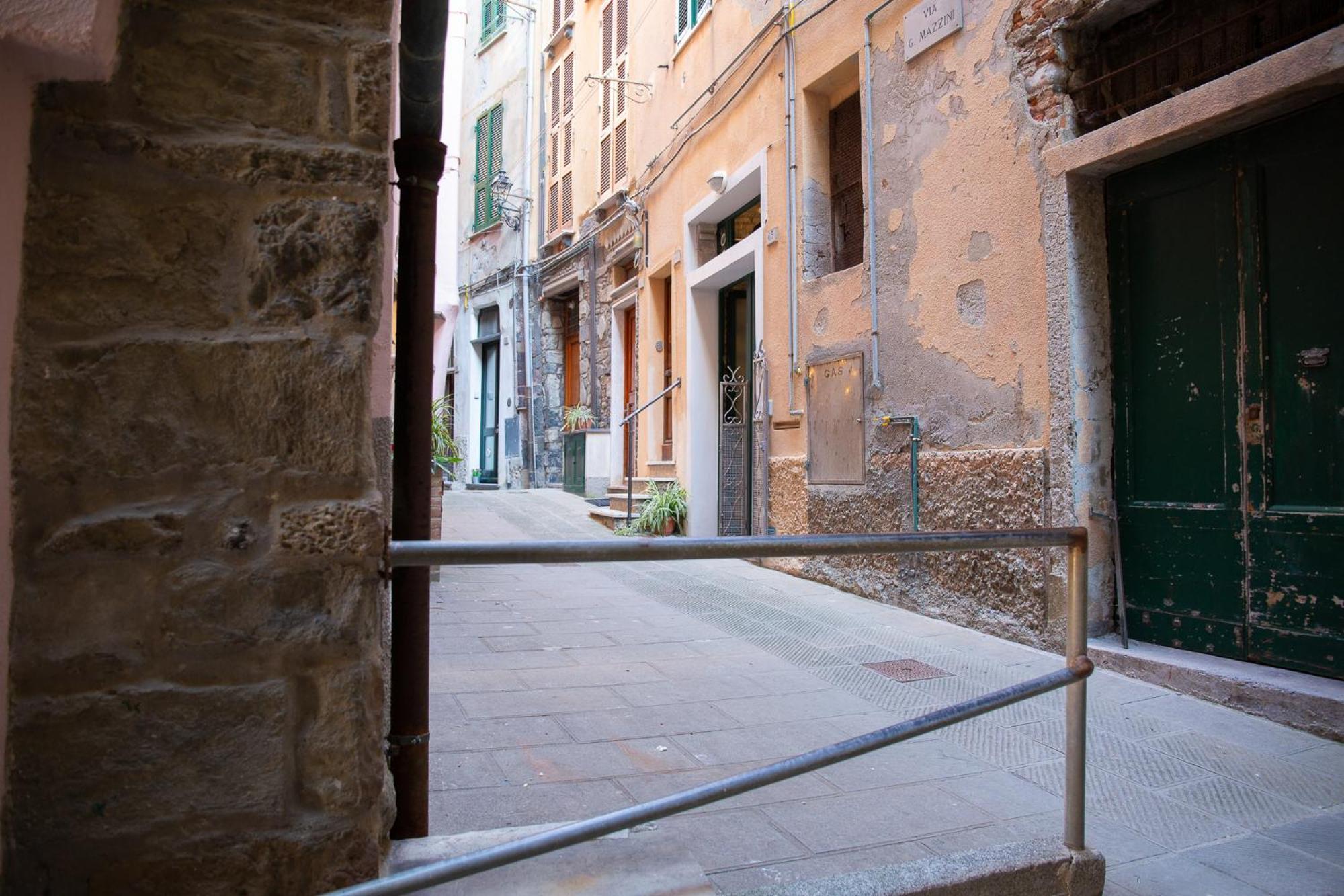 The Vernazza Main Plaza - Rooms & Suites Exteriér fotografie